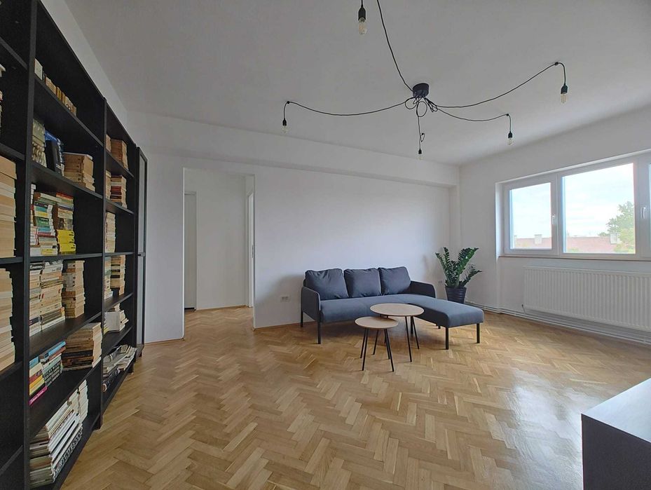 Inchiriez apartament 4 camere, mobilat, complet utilat, ultracentral — fotografia 1