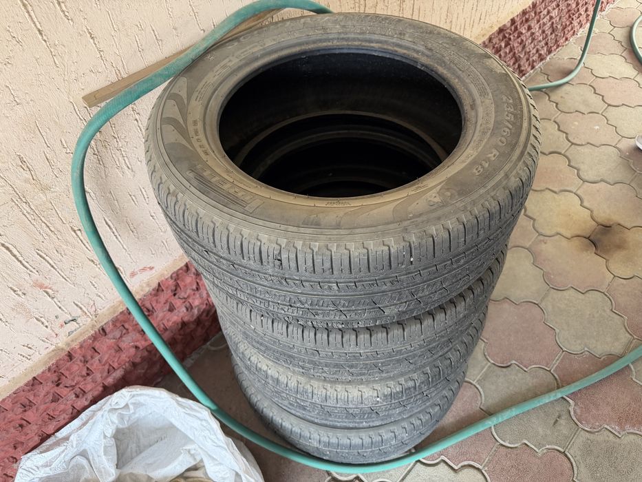 Шины летние 235/60/R18 Pireli