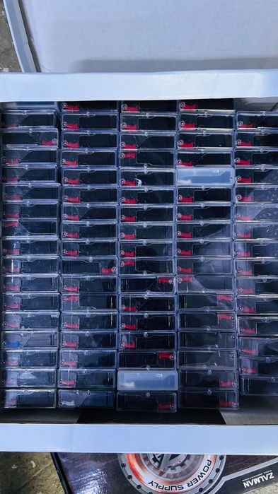 Vand casete video mini DV inregistrate o singura data