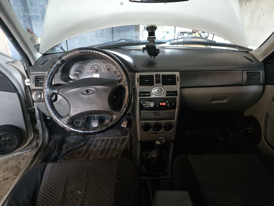 Приора 2009 год седан.