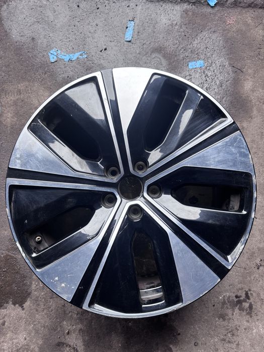 Оригинална джанта за Волво Полестар Volvo Polestar 32327782