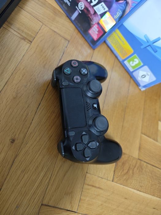 PlayStation 4 1TB + игра
