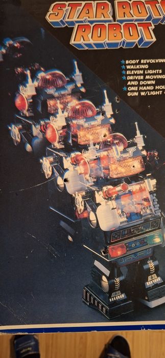 Vand robot jucarie rar an 1985