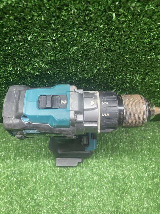 Безчетков винтоверт Makita DF001G 40v