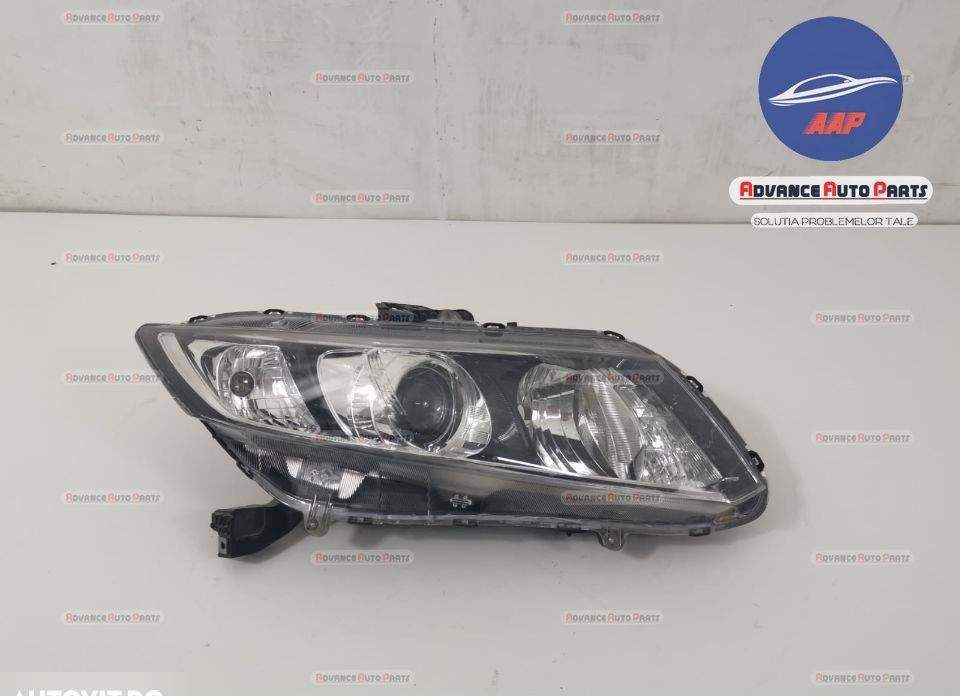 Десен фар с оригинален ксенон в добро състояние Хонда Цивик / Honda Ci