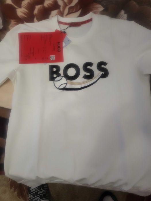 Tricouri bărbătești de firmă