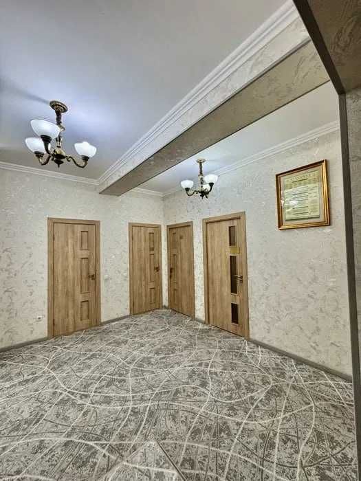 Яккасарай, Golden House. 7/1/8. Шикарная квартире в центре Ташкента;