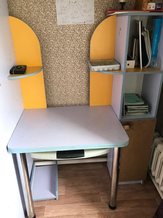 Двухъярусная кровать с матрасом