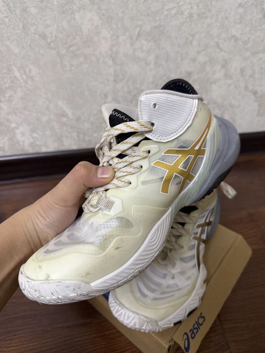 Asia's metirise золото