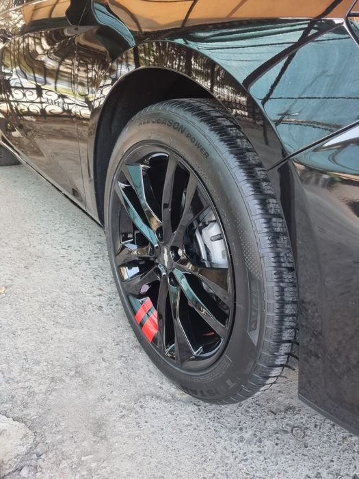 245/45ZR19 diska balon sotiladi