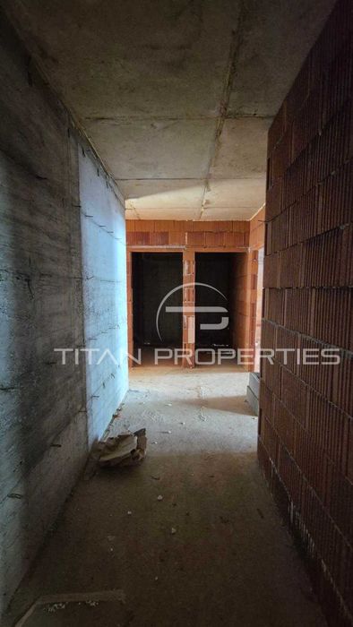 Продава се Тристаен апартамент в Пловдив, Кючук Париж - 111 кв.м за 1550 €/кв.м - Снимка #8