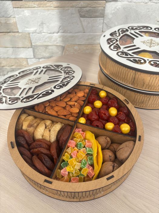 Бокс из сухофруктов