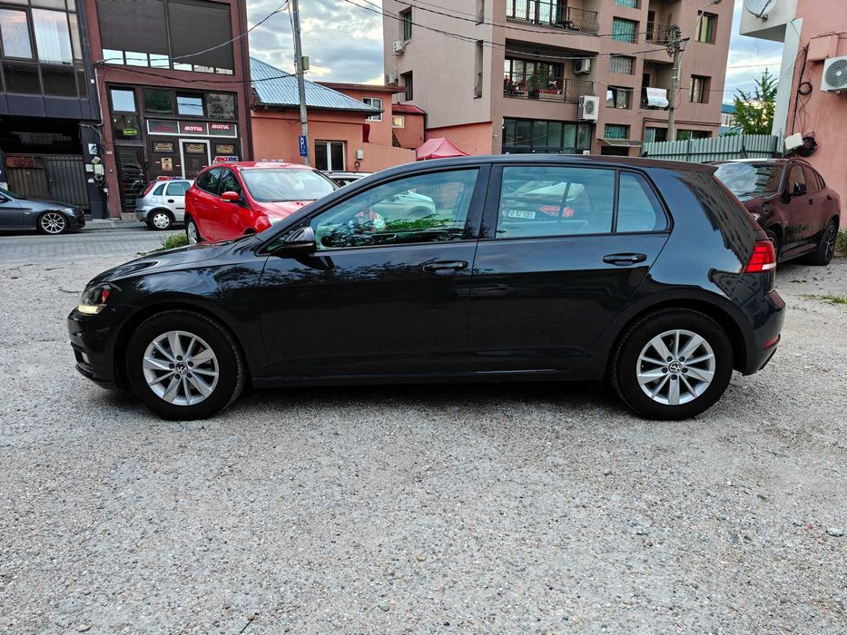 VOLKSWAGEN Golf 2020 — imagine 4
