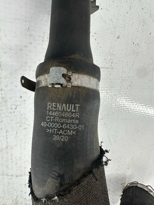 Dezmembrari Dacia-Furtun intercooler Dacia Duster 1.0 cod 144604864R