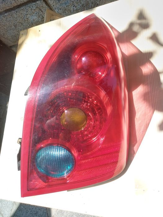 Десен стоп Нисан Примера П12 хечбек / Nissan Primera P12