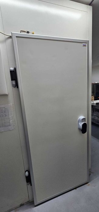 Cameră Frigorifică Profesională Modulară INCOLD cu pardoseala (Duală: Refrigerare + Congelare) – 3 x 3 x 2.4m