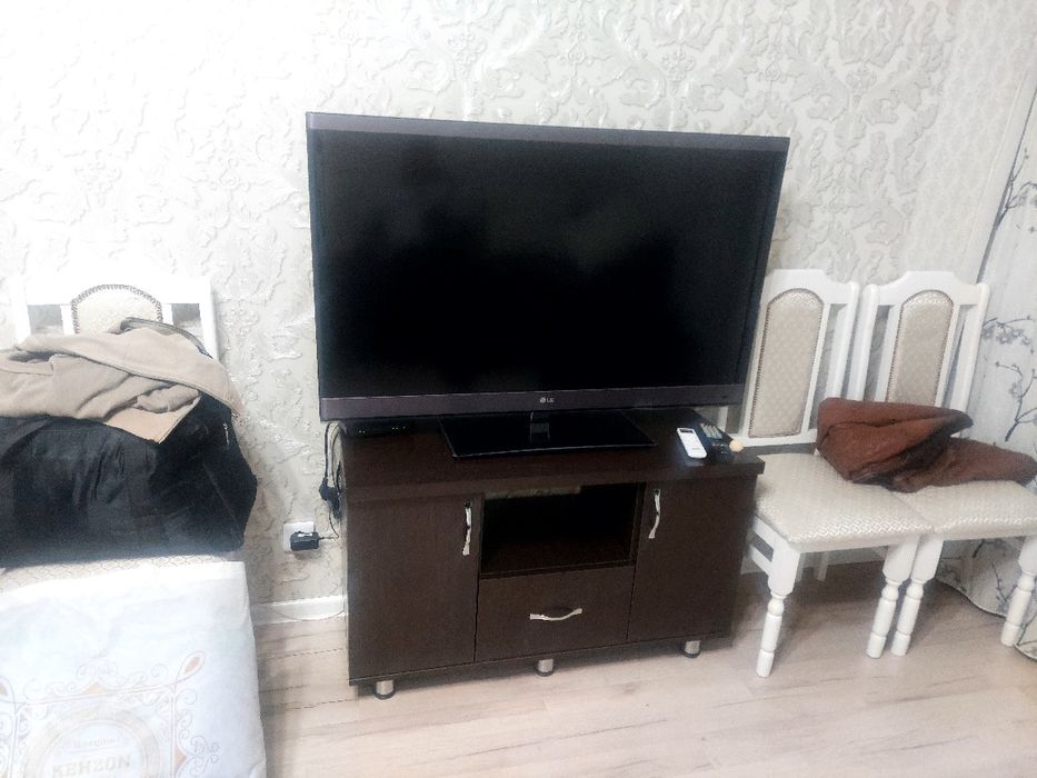 Телевизор LG.подставкасымен.Смарт емес.