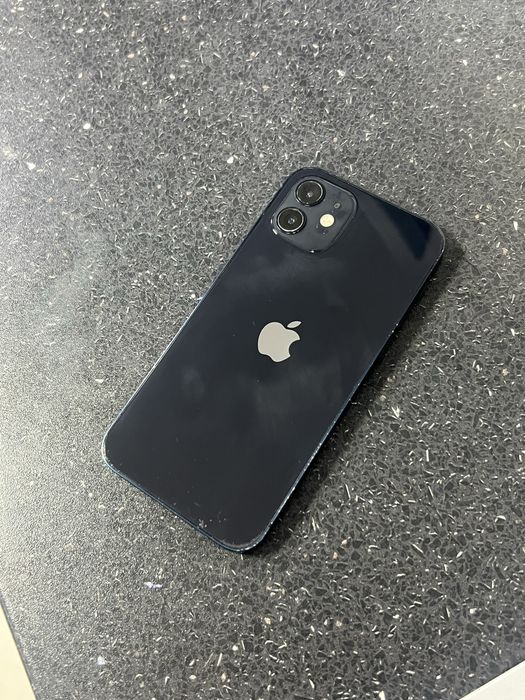 Vand sau schimb iphone 12