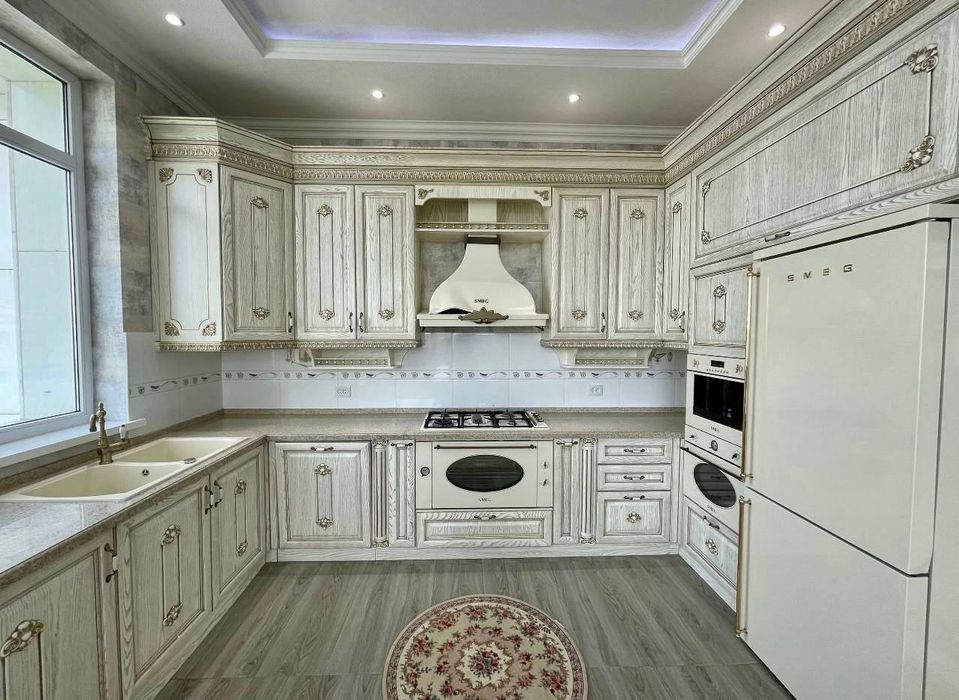 СРОЧНО! Продается 4/10/11 квартира в Новостройке 
ЖК "SHEDEVR"
На Ц4 /