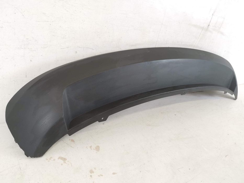 Шкода Рапид / Skoda Rapid 1 Оригинална задна броня спойлер в добро със