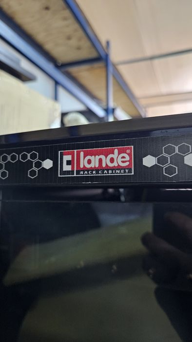 Lande server rack
