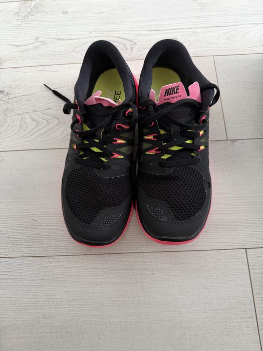 Оригинални дамски маратонки Nike Free 5.0 номер 41, стелка 26.2