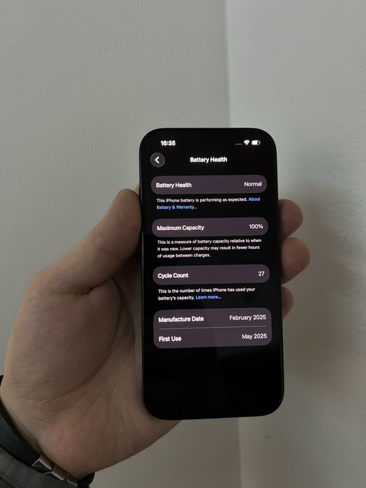 iPhone 15 Negru 100% baterie impecabil