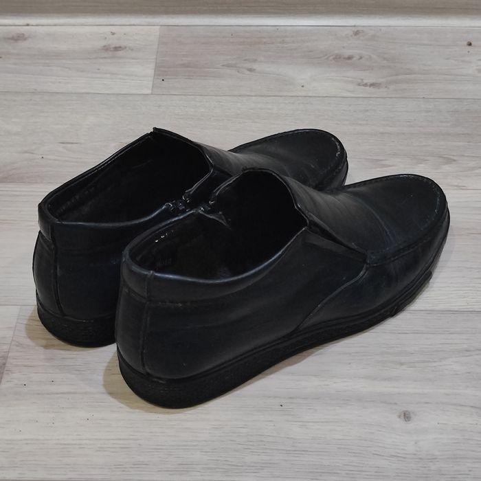 Осенний аяқ киім сатылады