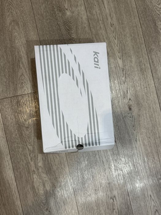Новые кросовки продам срочно
