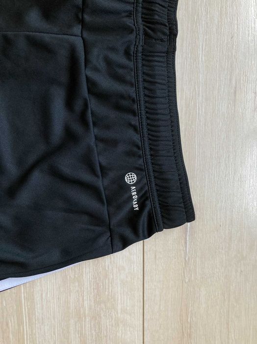 НОВИ Adidas TRAIN ESSENTIALS PIQUÉ 3-STRIPES мъжки къси панталони къс панталон шорти М