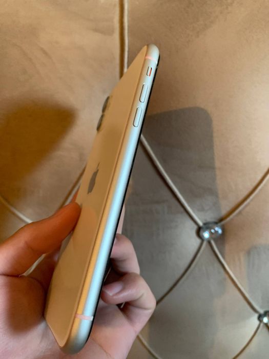 iPhone 11 128 white