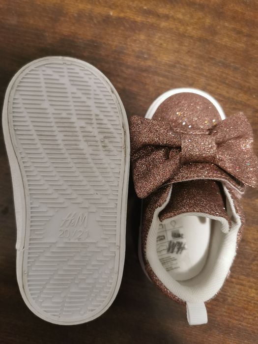 Детски официални кецове