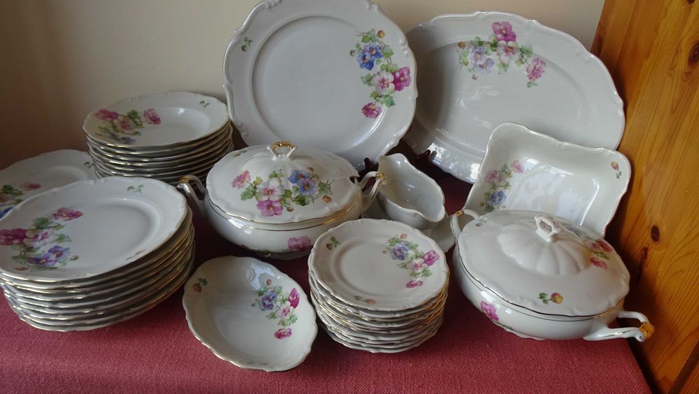 Порцелан за хранене С.Т. Tielsch Walbrzych , Poland.