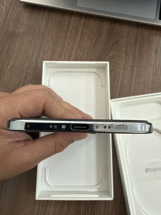 iPhone Air, Sky Blue, 256GB