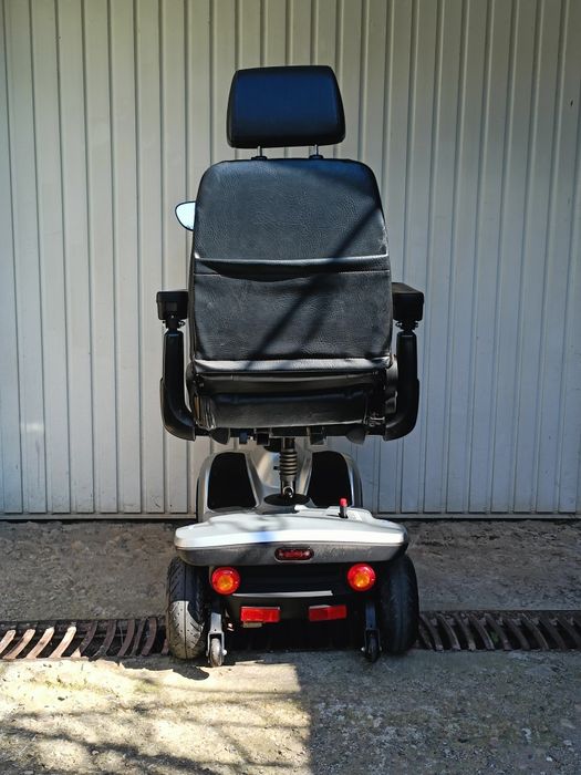 Scaun carucior dizabilitati scuter electric handicap carut tricicleta