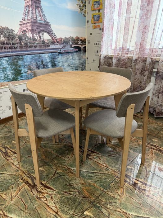 Стол кухонный, 4 стула