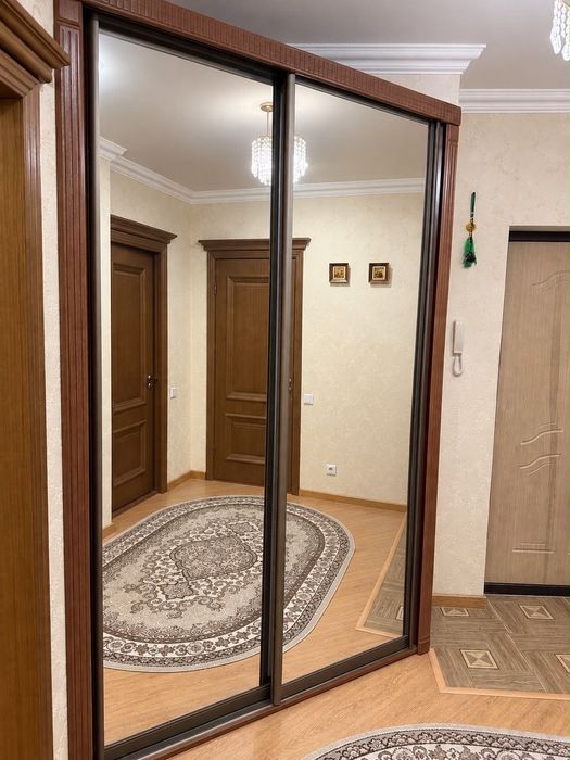 Отдам бесплатно шкаф-прихожая