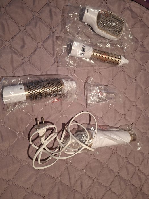 Елекрическа четка за коса Philips
