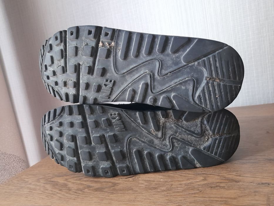 Nike Air max 90 маратонки 41 номер