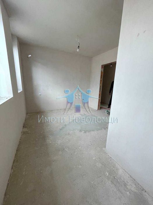 Продава се Тристаен апартамент в Шумен, Пазара - 86 кв.м за 1216 €/кв.м - Снимка #1