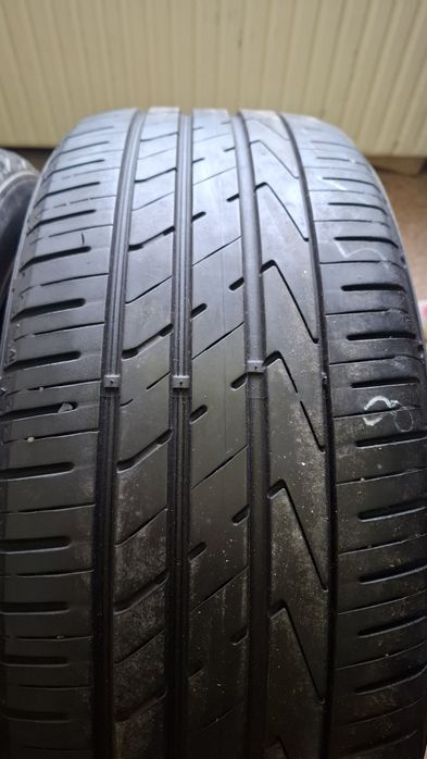 2бр летни гуми Hankook 235 55 18