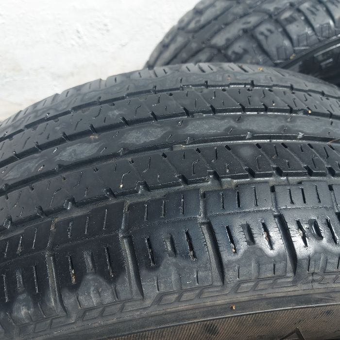 Продам 2 шт 265/65/17 для прадо