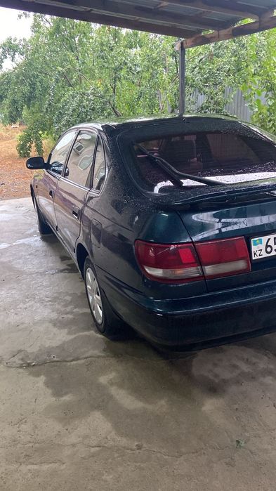 Продается Toyota carina e на ходу