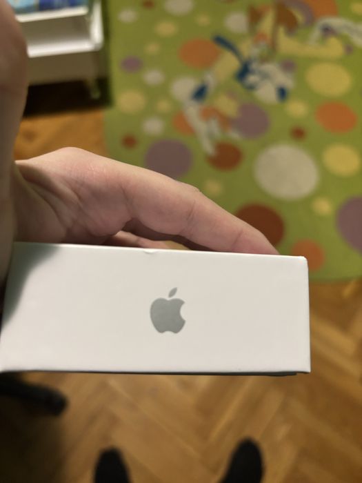 Vand casti airpods gen 4 noise canceling sunt nou sigilate