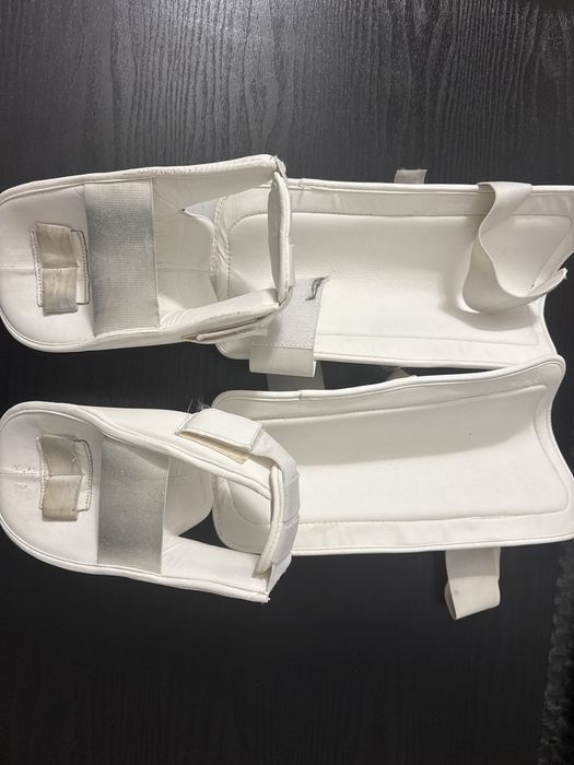 Tibiere kickbox utilizate dar in stare buna