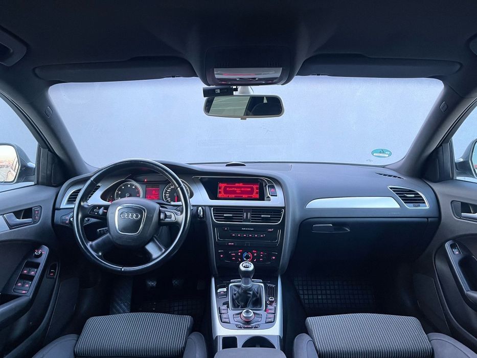 Audi A4 b8 S-line 1.8 benzina inm in ro