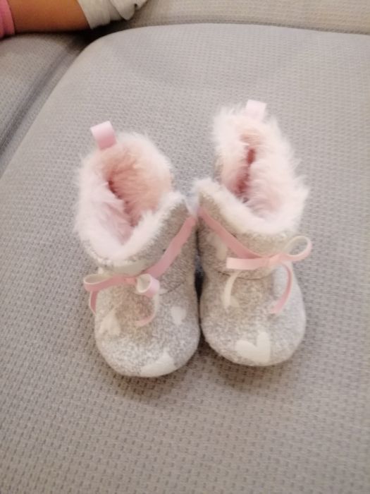 Зимни буйки за новородено