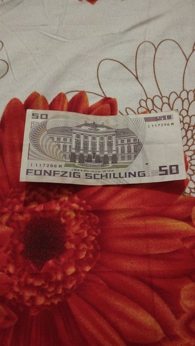 Bancnote vechi in stare bun