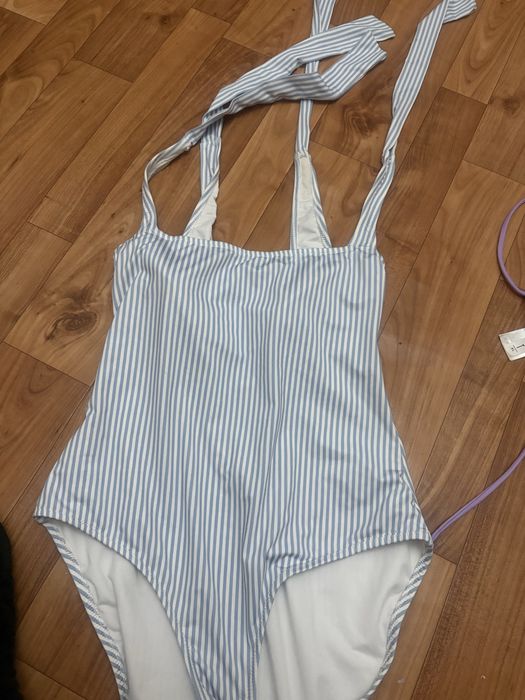 Купальники продам