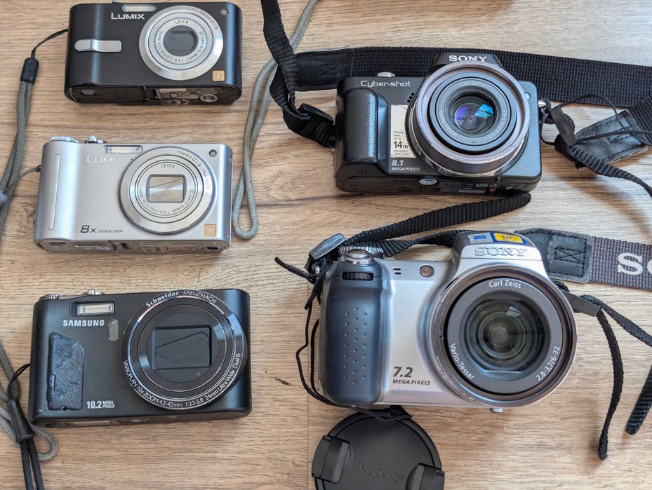 14 Camere foto digitale Pentax, Sony, Panasonic, Fuji ca DEFECTE pt piese etc